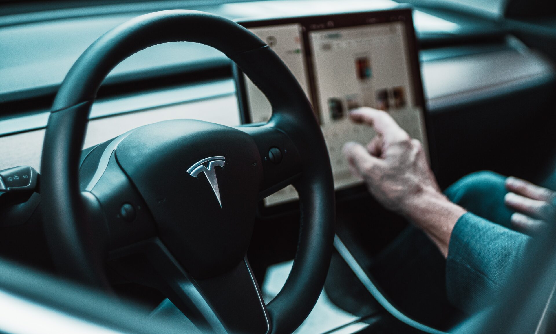 Tesla Full Self-drive